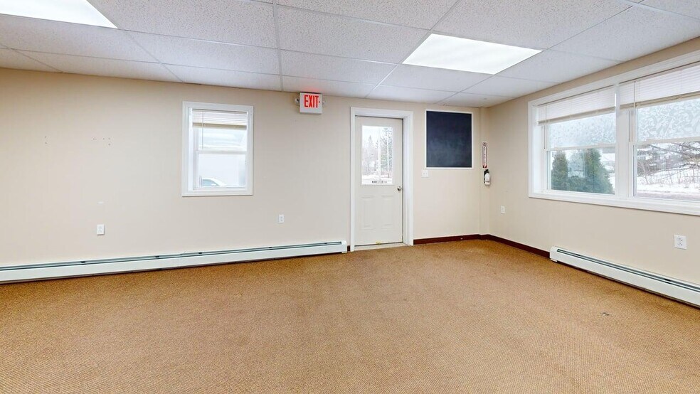 More Photos Of 109 Main Rd S, Hampden Specialty For Lease