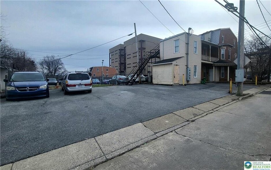 More Photos Of 441 W Linden St, Allentown Office For Sale