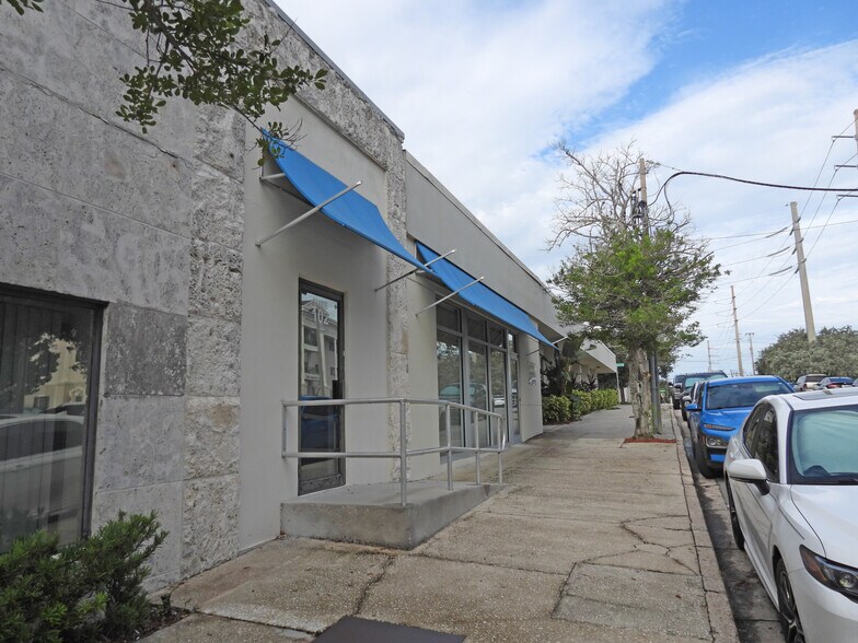 More Photos Of 505 Brevard Ave, Cocoa Bank For Lease