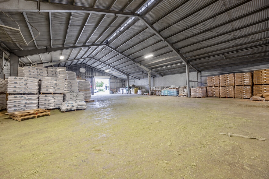 More Photos Of 780 N Todd Ave, Azusa Distribution For Sale