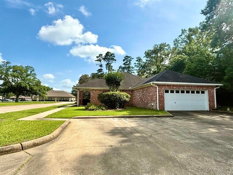 More Photos Of 3590 Blackmon Ln, Beaumont Medical For Sale