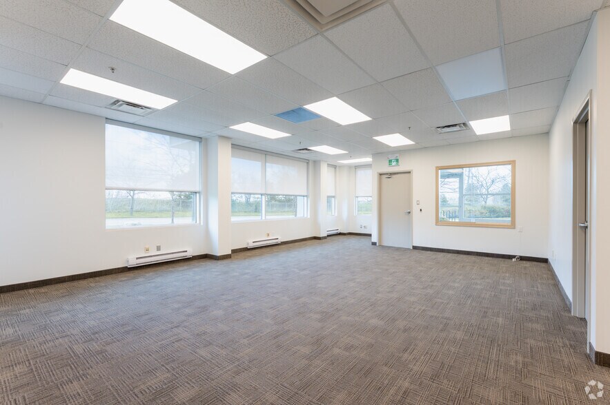 More Photos Of 8350 Lawson Rd, Milton Warehouse For Lease