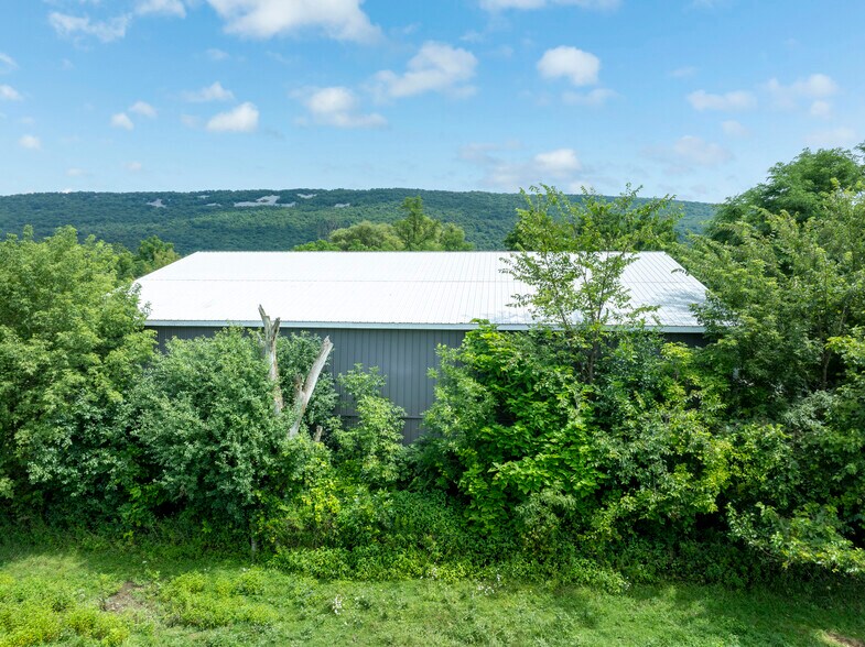 More Photos Of 3340 E Pleasant Valley Blvd, Altoona Freestanding For Sale