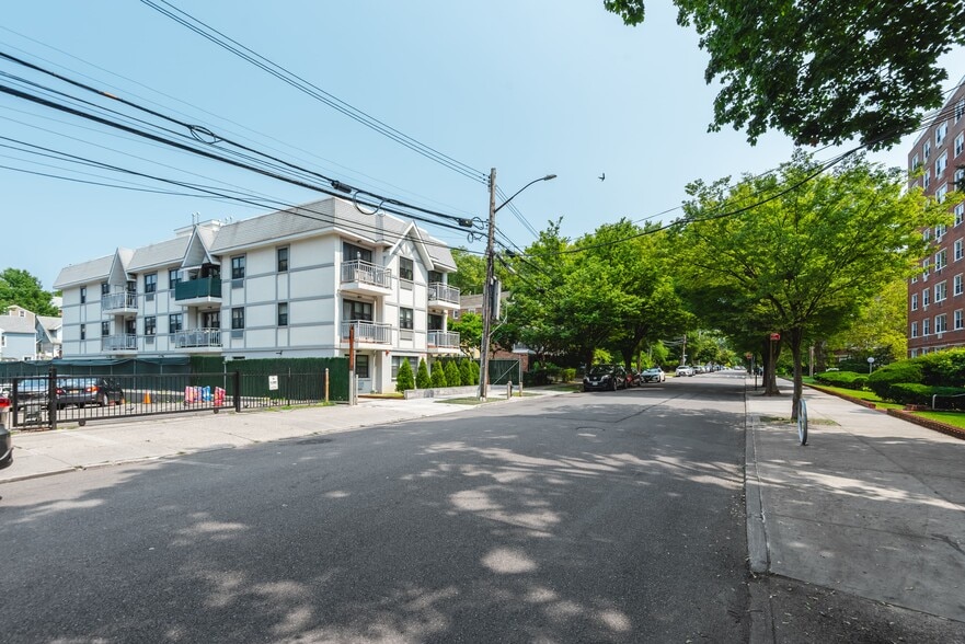 More Photos Of 164-11 Highland Avenue, Jamaica Apartments For Sale