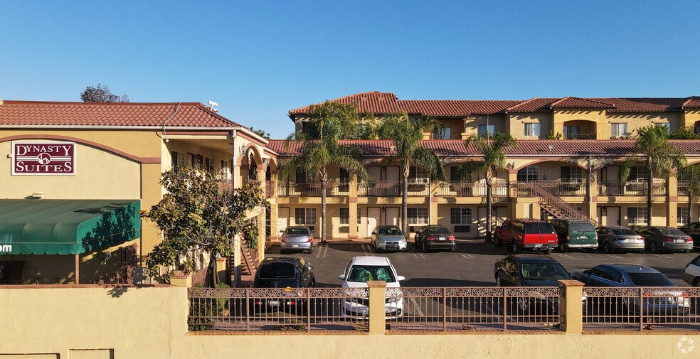 More Photos Of 3735 Iowa Ave, Riverside Hotel For Sale