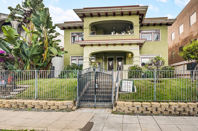 Primary Photo Of 3574 4th Ave, San Diego Apartments For Sale