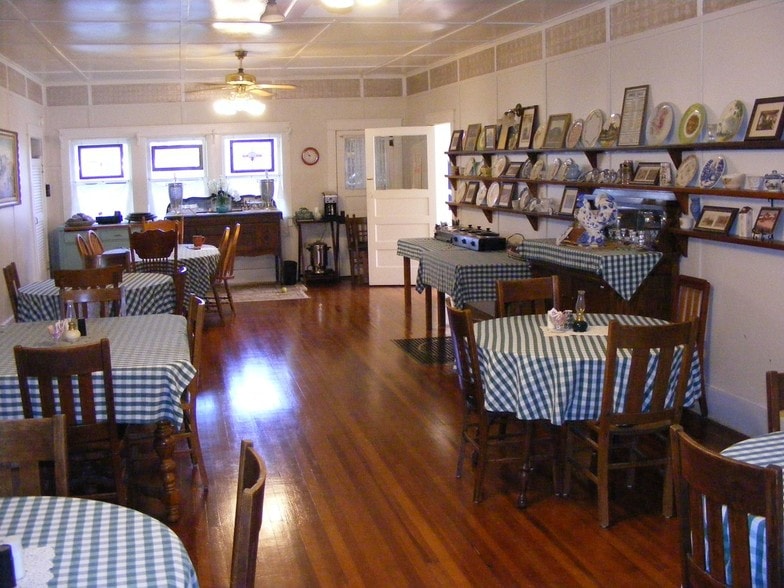 More Photos Of 306 W Aspen Ave, Crosbyton Hotel For Sale