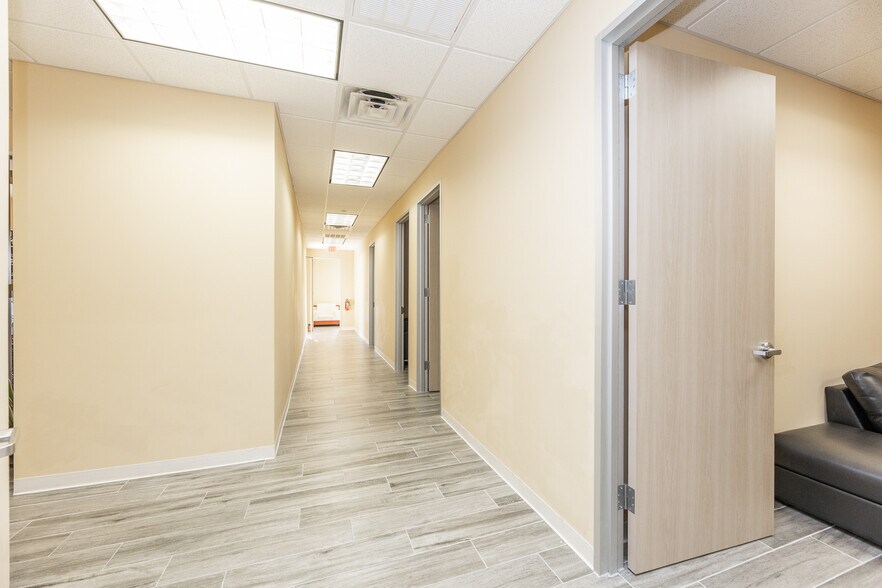 More Photos Of 4634 Riverstone Blvd, Missouri City Medical For Lease