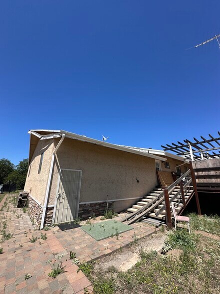 More Photos Of 6738 Greenbay Rd, Arbuckle Land For Lease