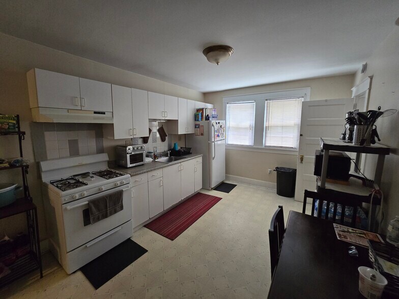 More Photos Of 60-62 Mill St, Newton Apartments For Sale