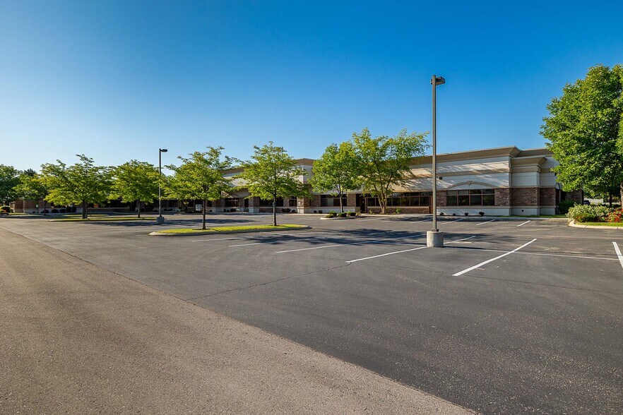 More Photos Of 2078 S Silverstone Way, Meridian Office For Lease