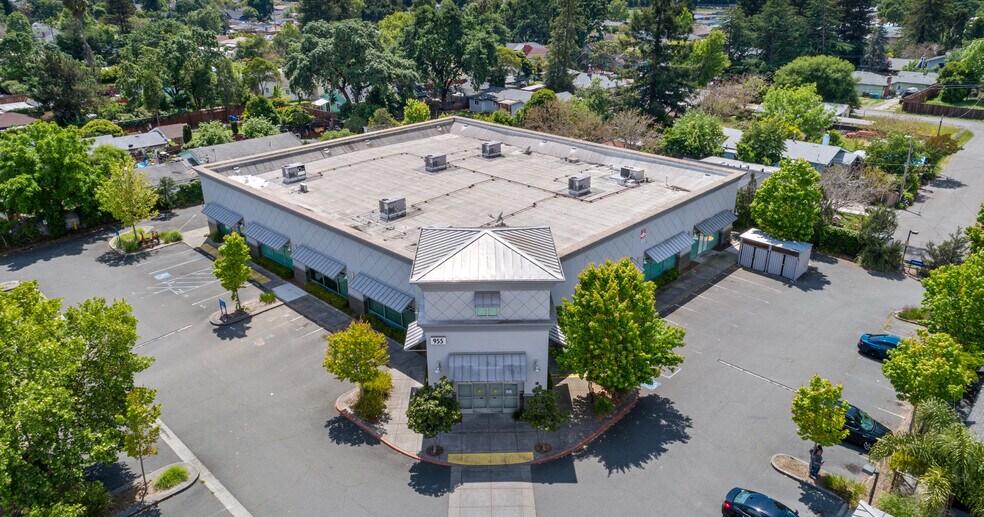 More Photos Of 937-955 Stony Point Rd, Santa Rosa Drugstore For Sale