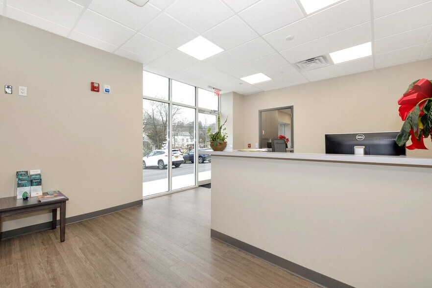 More Photos Of 10 Waldron Ave, Nyack Storefront For Lease