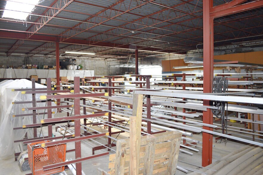 More Photos Of 28 N Nashville Ave, Orlando Warehouse For Sale
