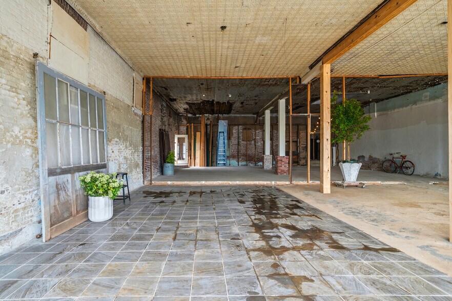 More Photos Of 540 Ouachita Ave, Hot Springs Storefront For Sale
