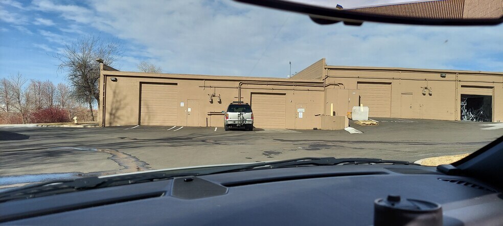 More Photos Of 7399 S Tucson Way, Centennial Flex For Lease