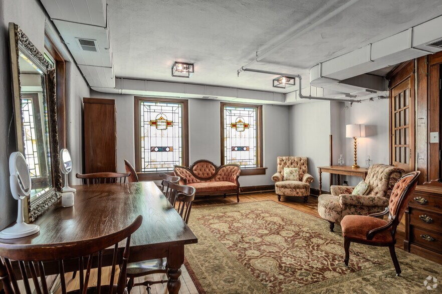 More Photos Of 618 Neil Ave, Columbus Religious Facility For Sale