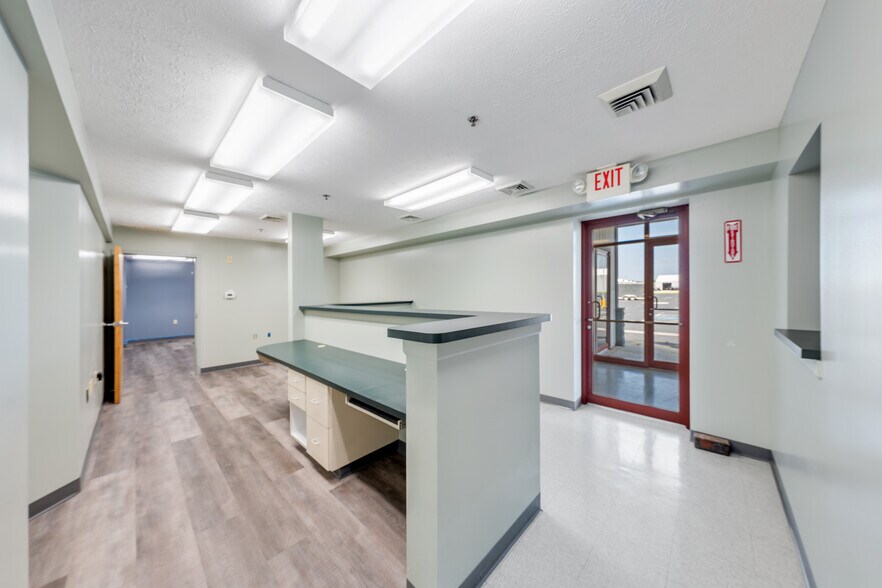 More Photos Of 205 SE Catawba Rd, Port Clinton Freestanding For Lease