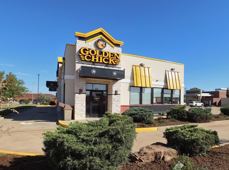 Primary Photo Of 917 W Danforth Rd, Edmond Fast Food For Sale
