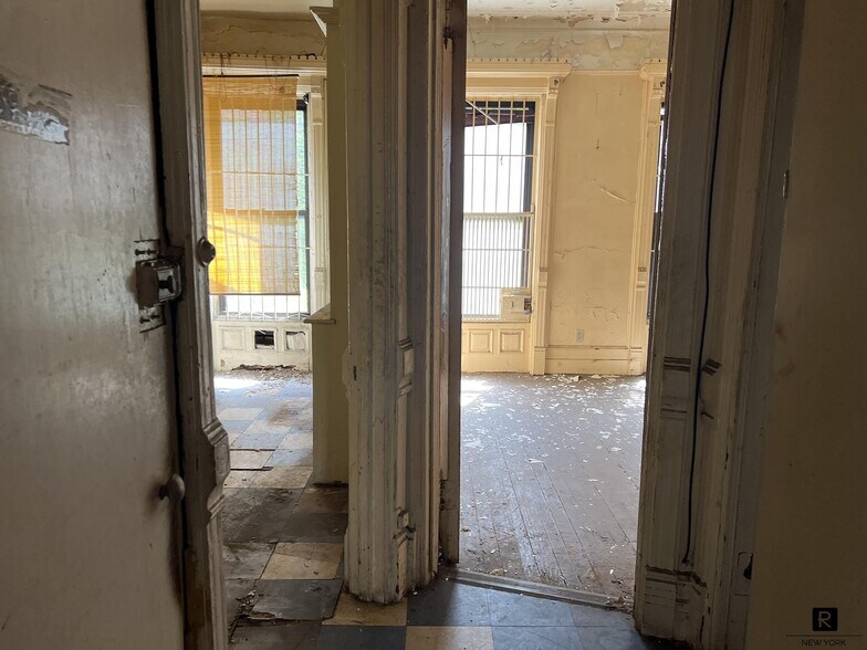 More Photos Of 262 Lenox Ave, New York Storefront Retail Residential For Sale