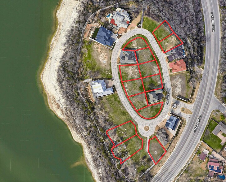 More Photos Of The Enclave, Waco Land For Sale