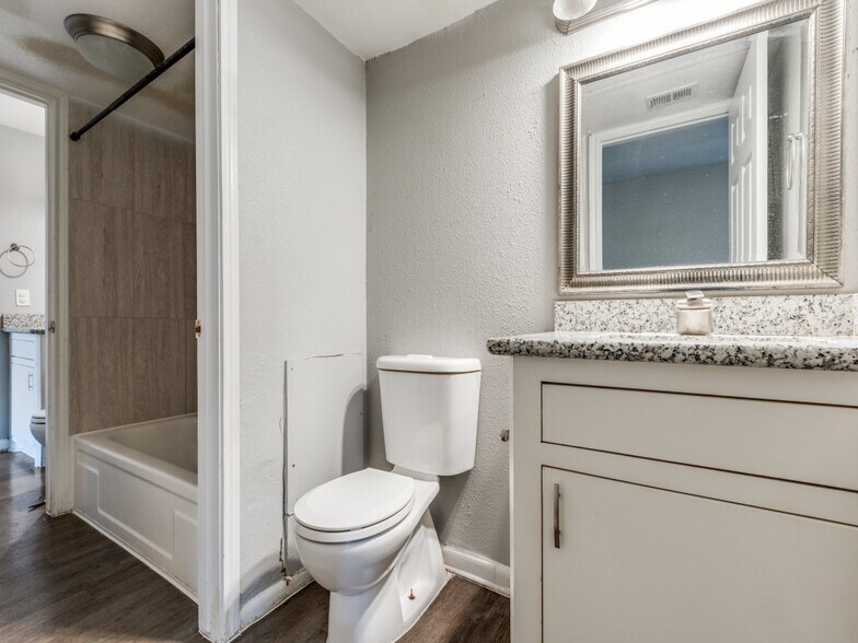 More Photos Of 311 Gladstell St, Conroe Apartments For Sale