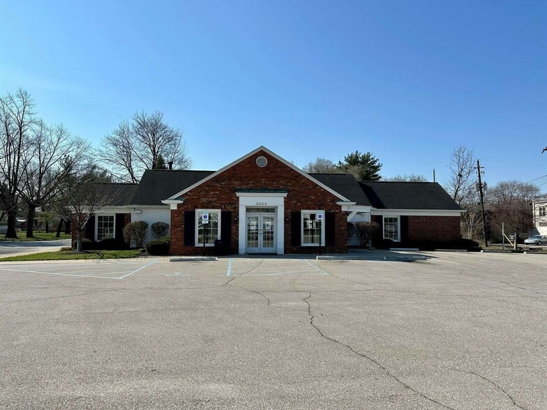 More Photos Of 3003 S Kentucky Ave, Indianapolis Bank For Sale