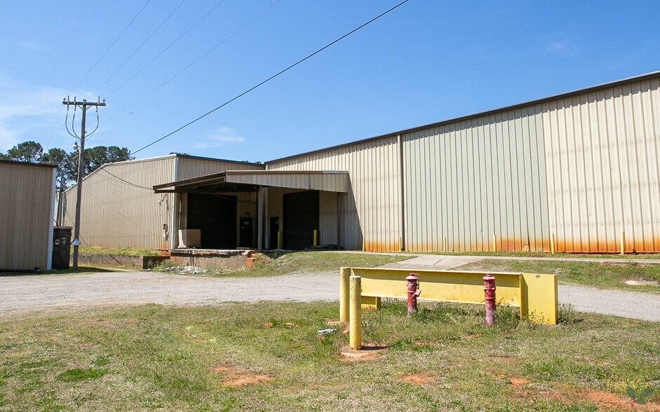 More Photos Of 1904 Weinig St, Statesville Unknown For Lease