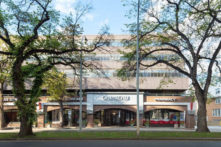 Primary Photo Of 11044 82nd Ave, Edmonton Medical For Sale