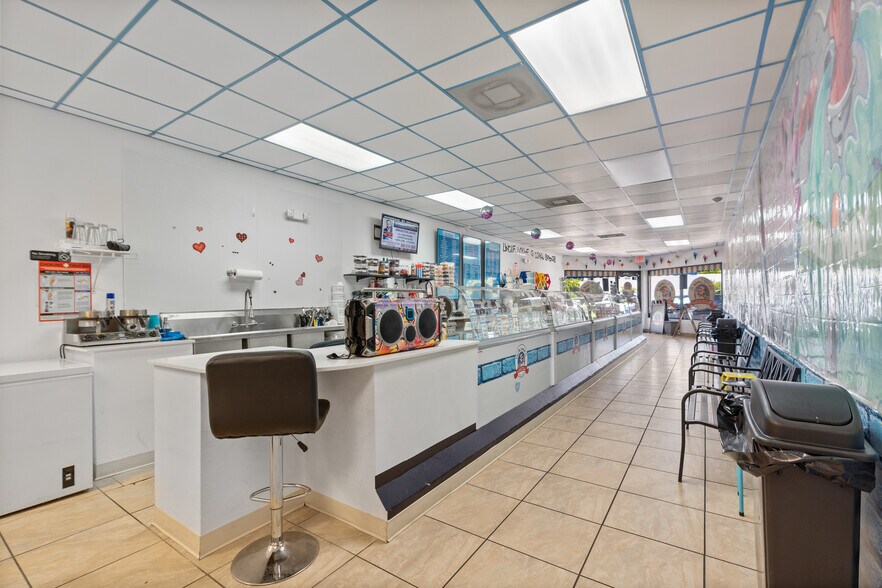 More Photos Of 9866 W Sample Rd, Coral Springs Storefront Retail Office For Lease