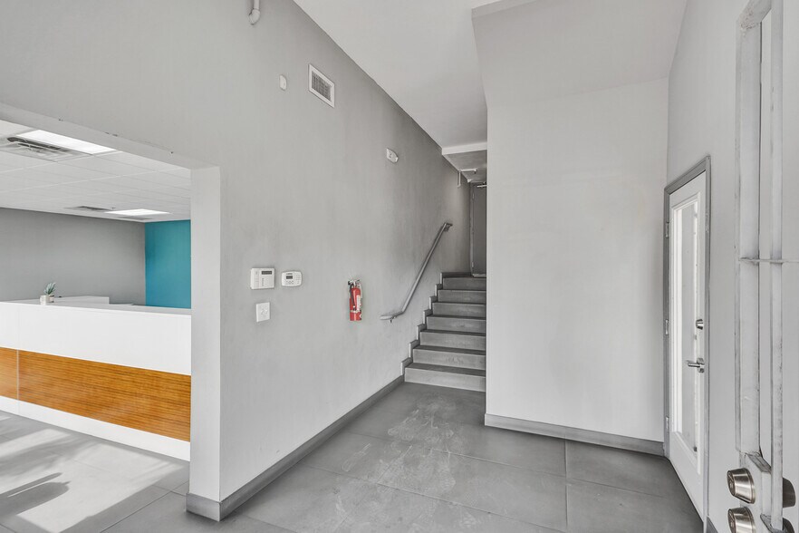 More Photos Of 1630 NW 108th Ave, Miami Warehouse For Sale