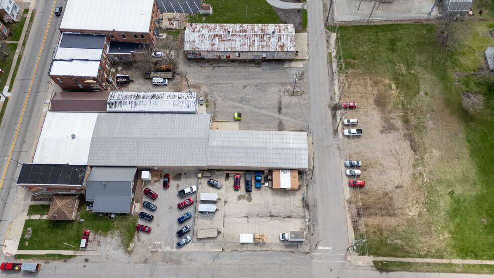 More Photos Of 129 N Main St, Wolcottville Warehouse For Lease