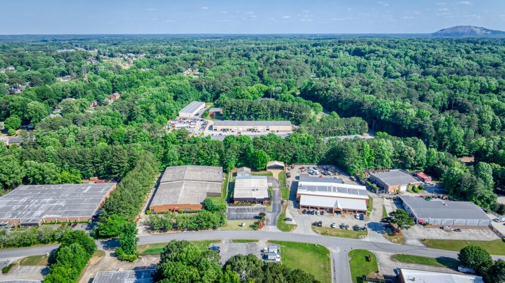More Photos Of 5350 Webb Pky, Lilburn Flex For Sale