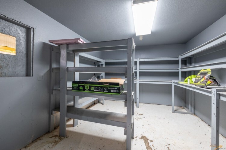 More Photos Of 27592 N 79 Hwy, Hot Springs Warehouse For Sale