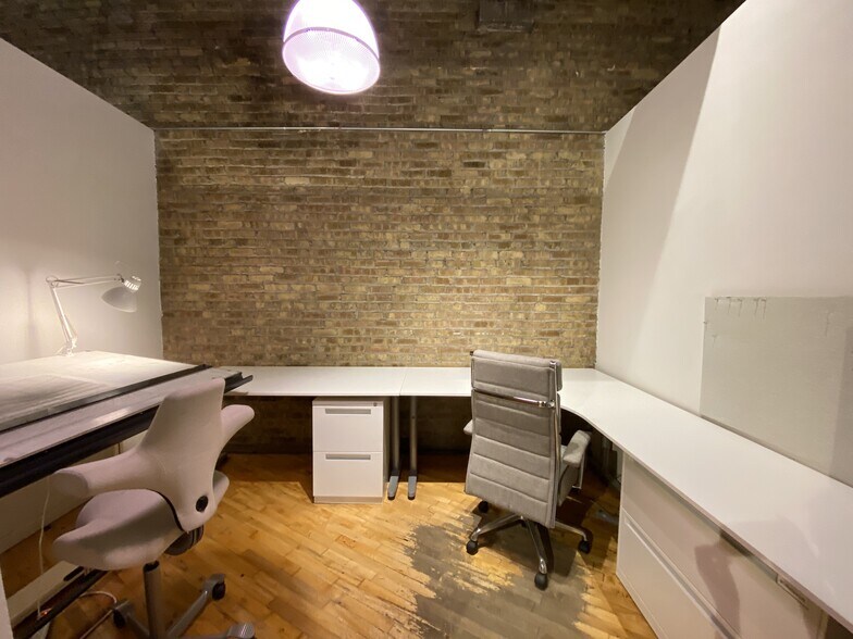 More Photos Of 1000 N Halsted St, Chicago Loft Creative Space For Lease