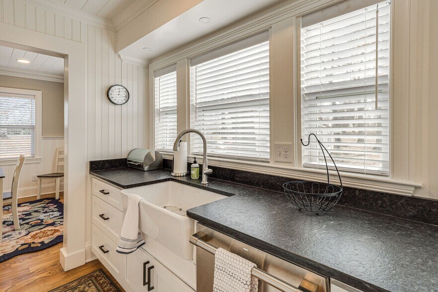 More Photos Of , Lewisburg Specialty For Sale