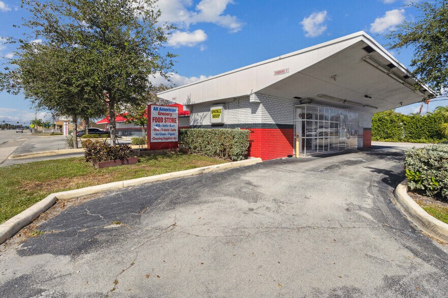 More Photos Of 1631 E Sample Rd, Pompano Beach Freestanding For Sale