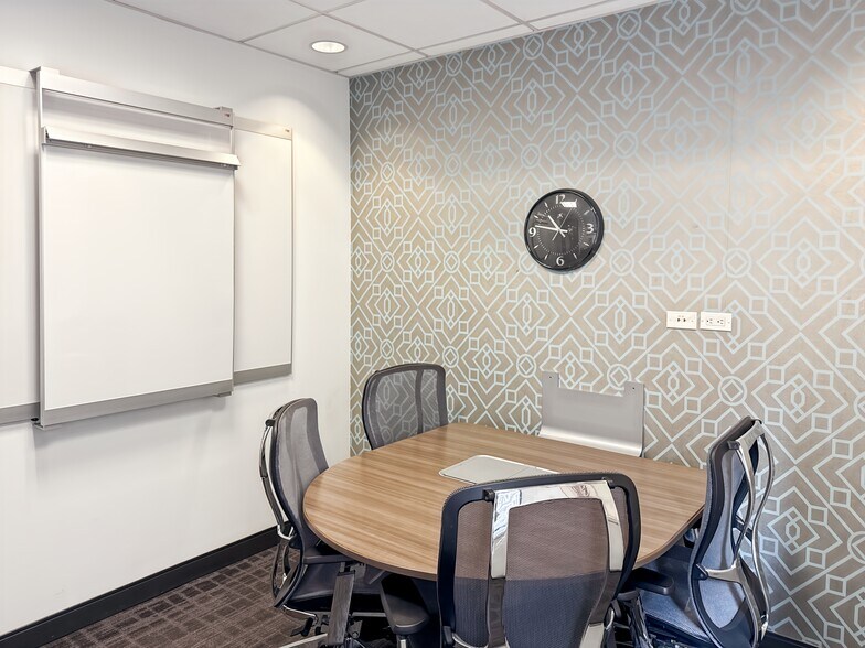 More Photos Of 136 Madison Ave, New York Coworking Space