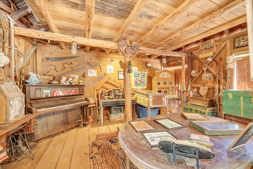 More Photos Of 22732 Middle Camp rd, Sonora Hotel For Sale