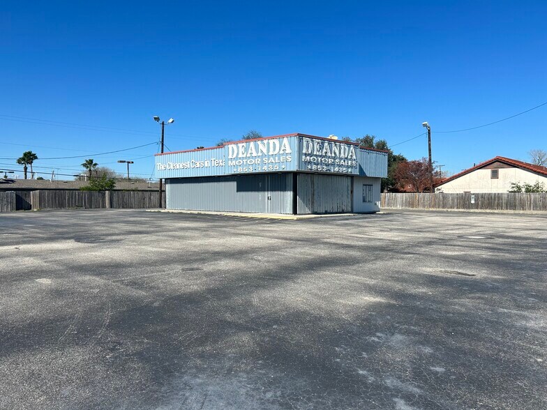 More Photos Of 3420 S Padre Island Dr, Corpus Christi Auto Dealership For Lease