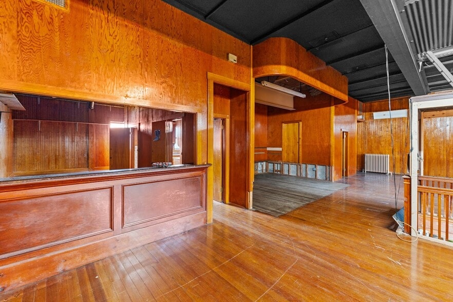 More Photos Of 1637 Acushnet Ave, New Bedford Freestanding For Sale