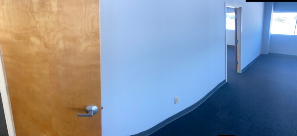 More Photos Of 1888-1890 N Market St, Frederick Office For Lease