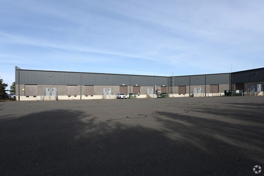 More Photos Of 10-20 Farmington Valley Dr, Plainville Light Distribution For Lease