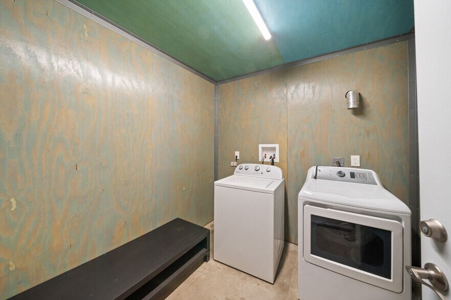 More Photos Of 19962 Lowe Ln, New Caney Manufacturing For Sale