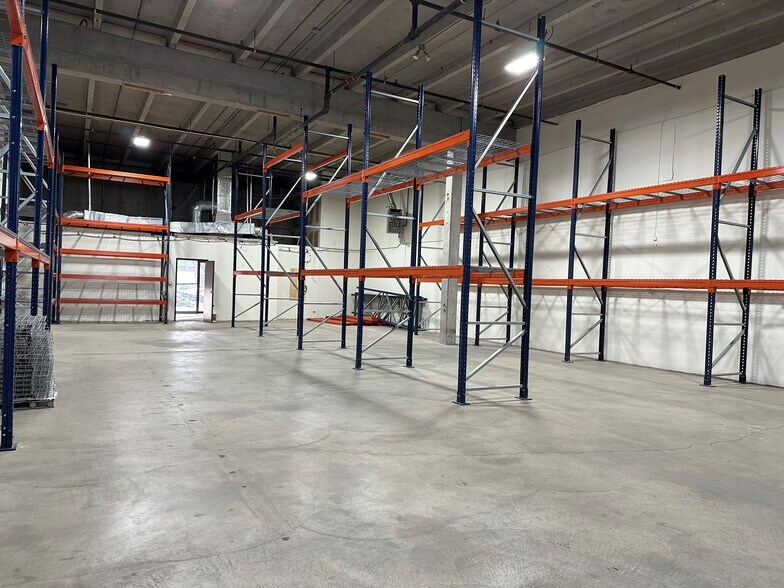 More Photos Of 2075 S Valentia St, Denver Warehouse For Sale