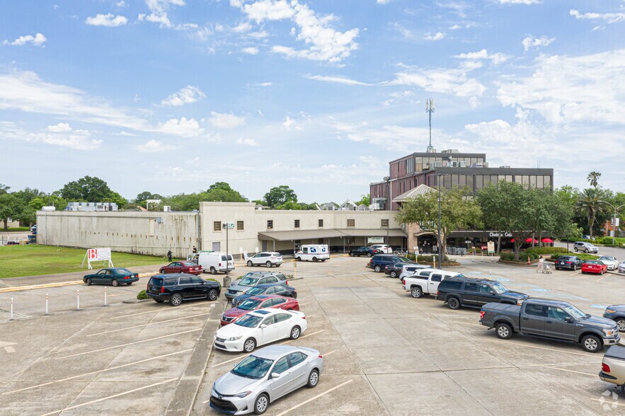 More Photos Of 145 Allen Toussaint Blvd, New Orleans Office For Lease