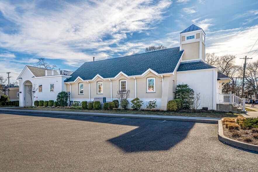 More Photos Of 120 Madison St, Mamaroneck Schools For Sale