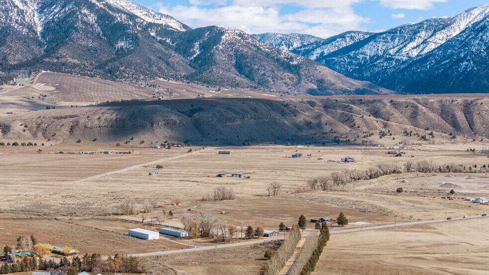 More Photos Of 3449 Swan Valley hwy, Irwin Bar For Sale