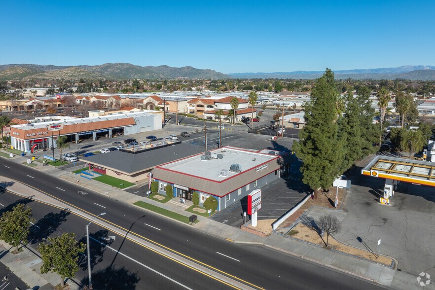 More Photos Of 1760 W Florida Ave, Hemet Freestanding For Lease