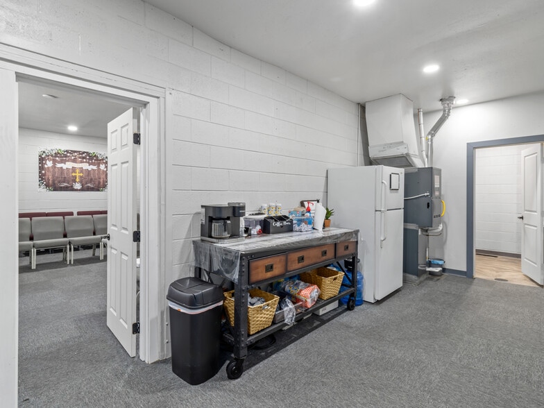 More Photos Of 15-37 Strong St, Brighton Freestanding For Sale